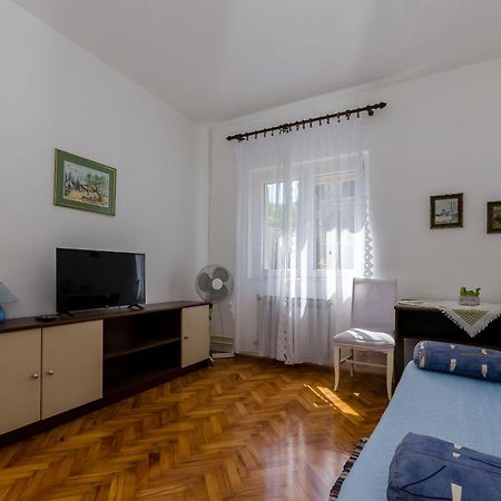 Apartments Jakov เยลซา ภายนอก รูปภาพ