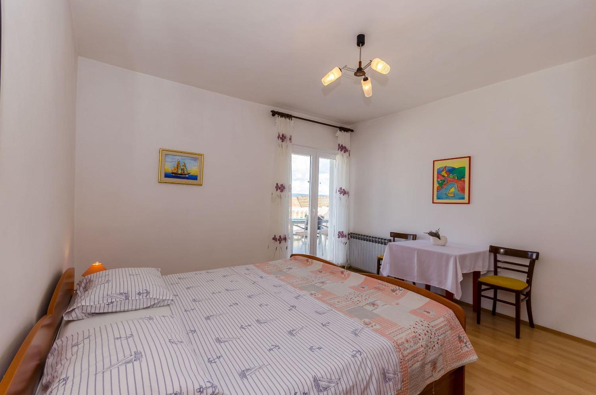 Apartments Jakov เยลซา ภายนอก รูปภาพ