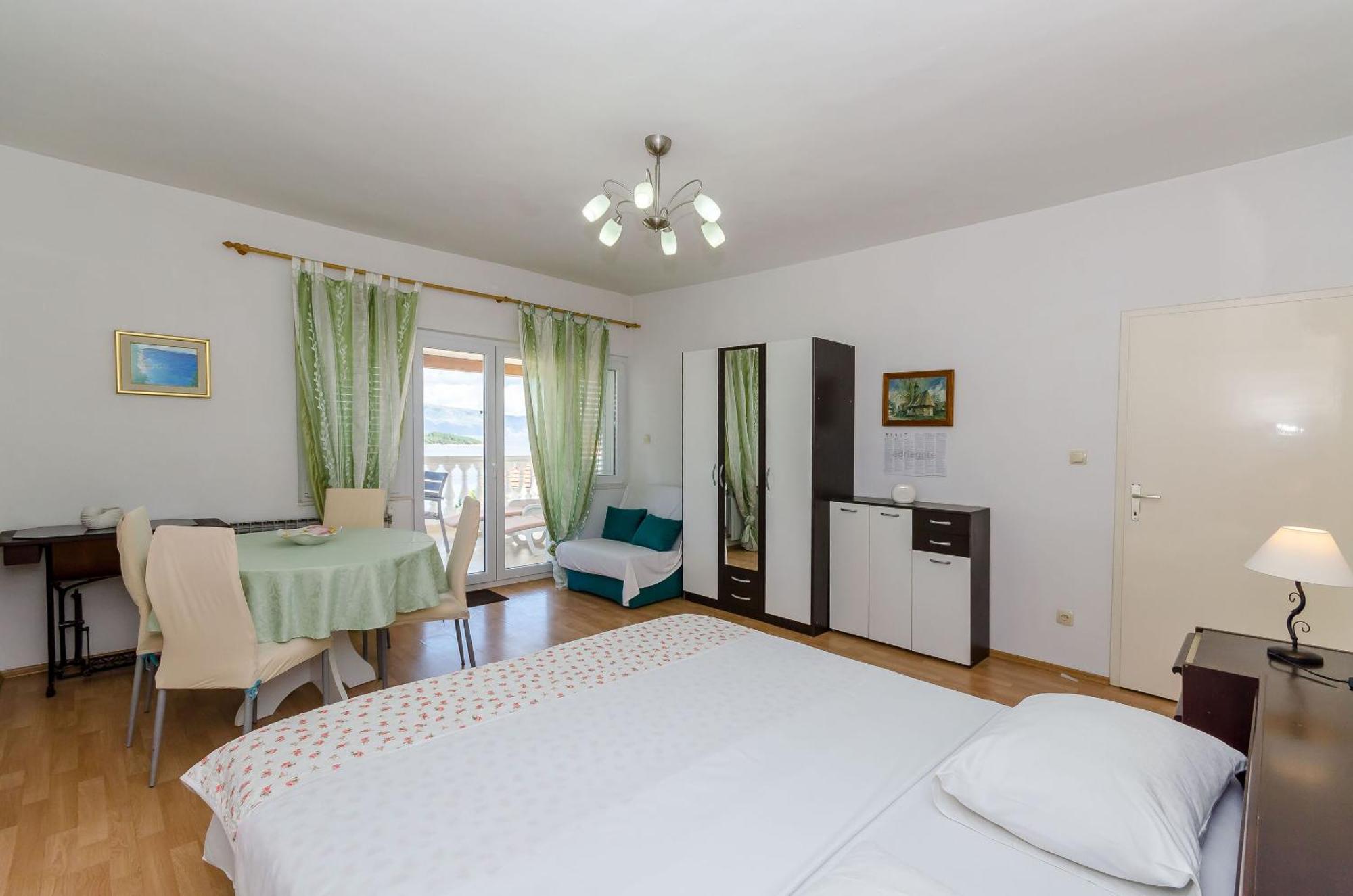 Apartments Jakov เยลซา ภายนอก รูปภาพ